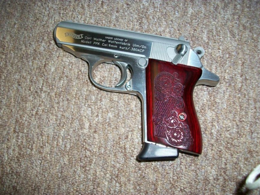 Walther ppk 003.jpg