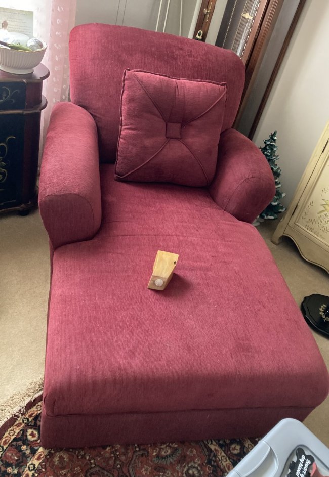 Chaise lounge, very good to excellent condition